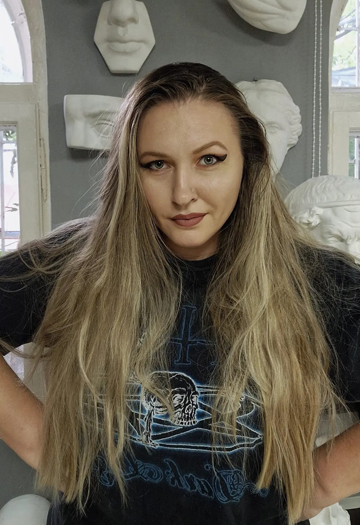 INKORA - Ana Munteanu